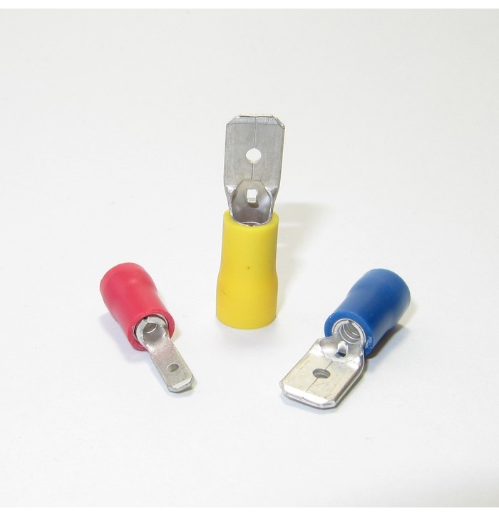 PVC insulated male disconnectors kuva